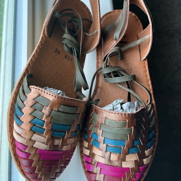 Mexican shoes- Huaraches - Picture 2 of 2
